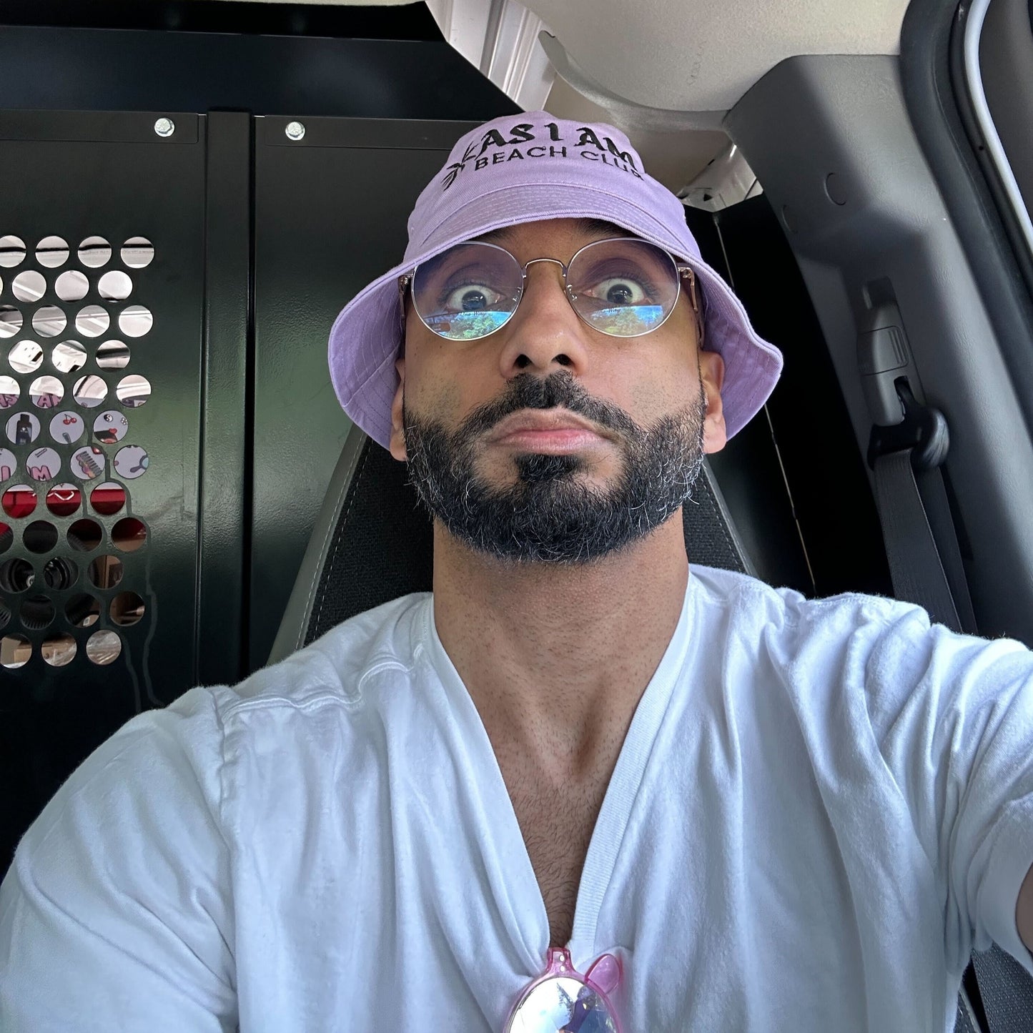 Beach Club Eimer Hut