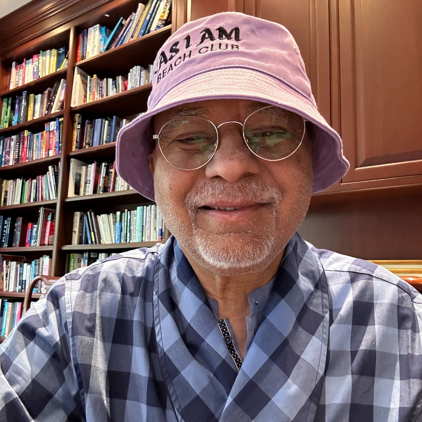 Beach Club Eimer Hut