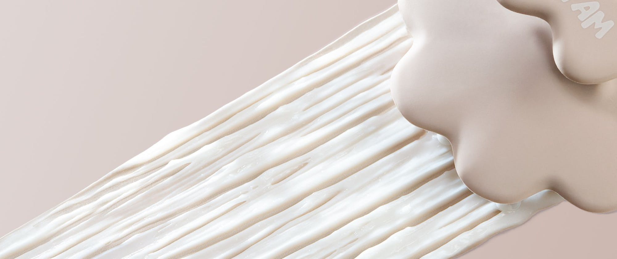 beige Kopfhautbürste mit Produktbanner