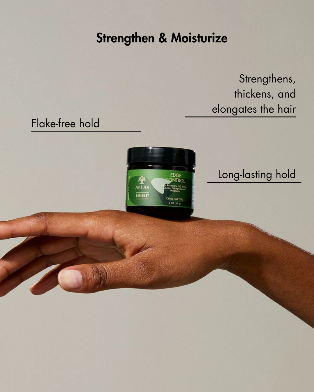 Hand, die ein grünes Glas mit einem Haarprodukt hält, mit Text über seine Vorteile auf einem beigen Hintergrund