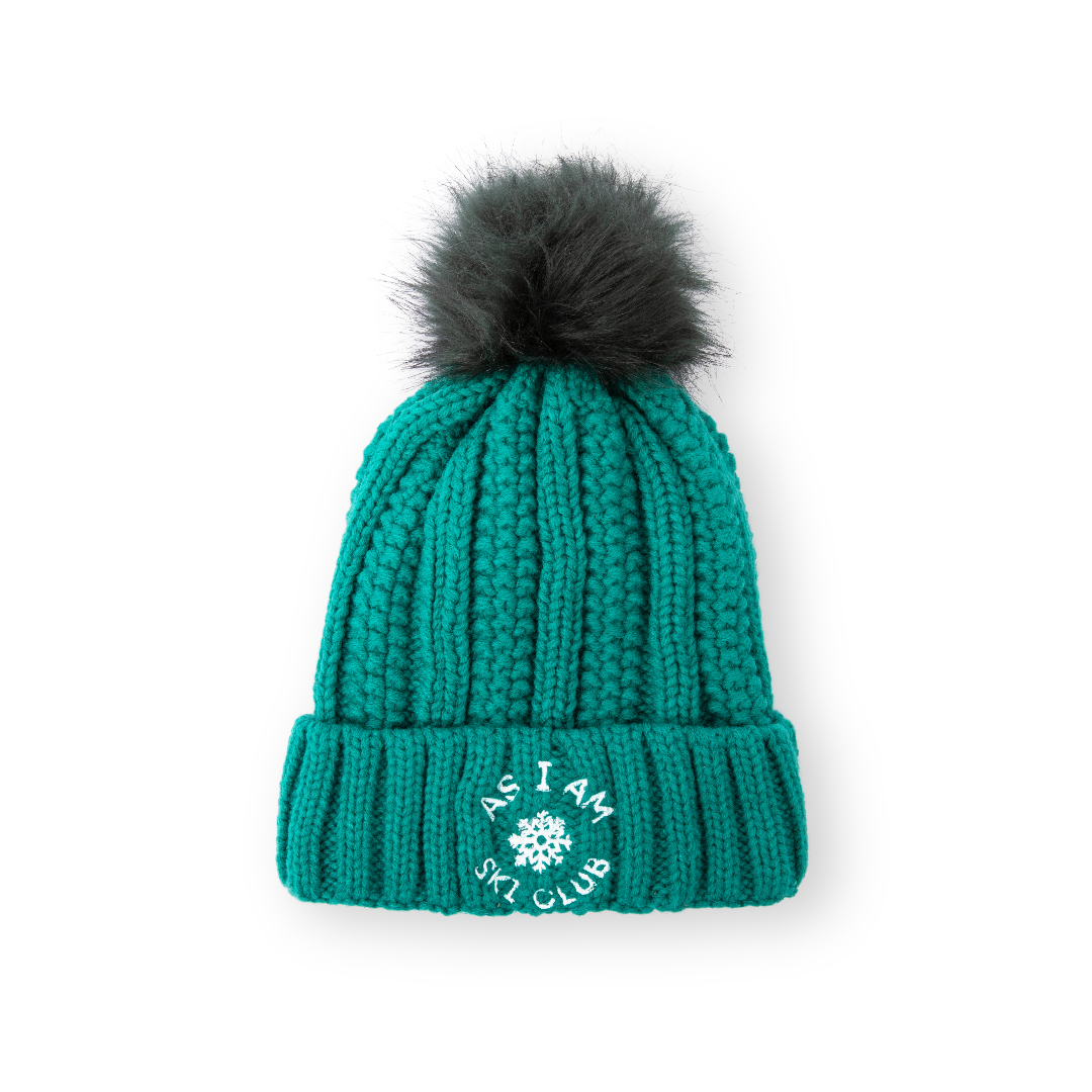 Ski Club Satin-gefütterte Beanie in Grün, wärmt und schützt die Haare mit einem weichen Satinfutter.