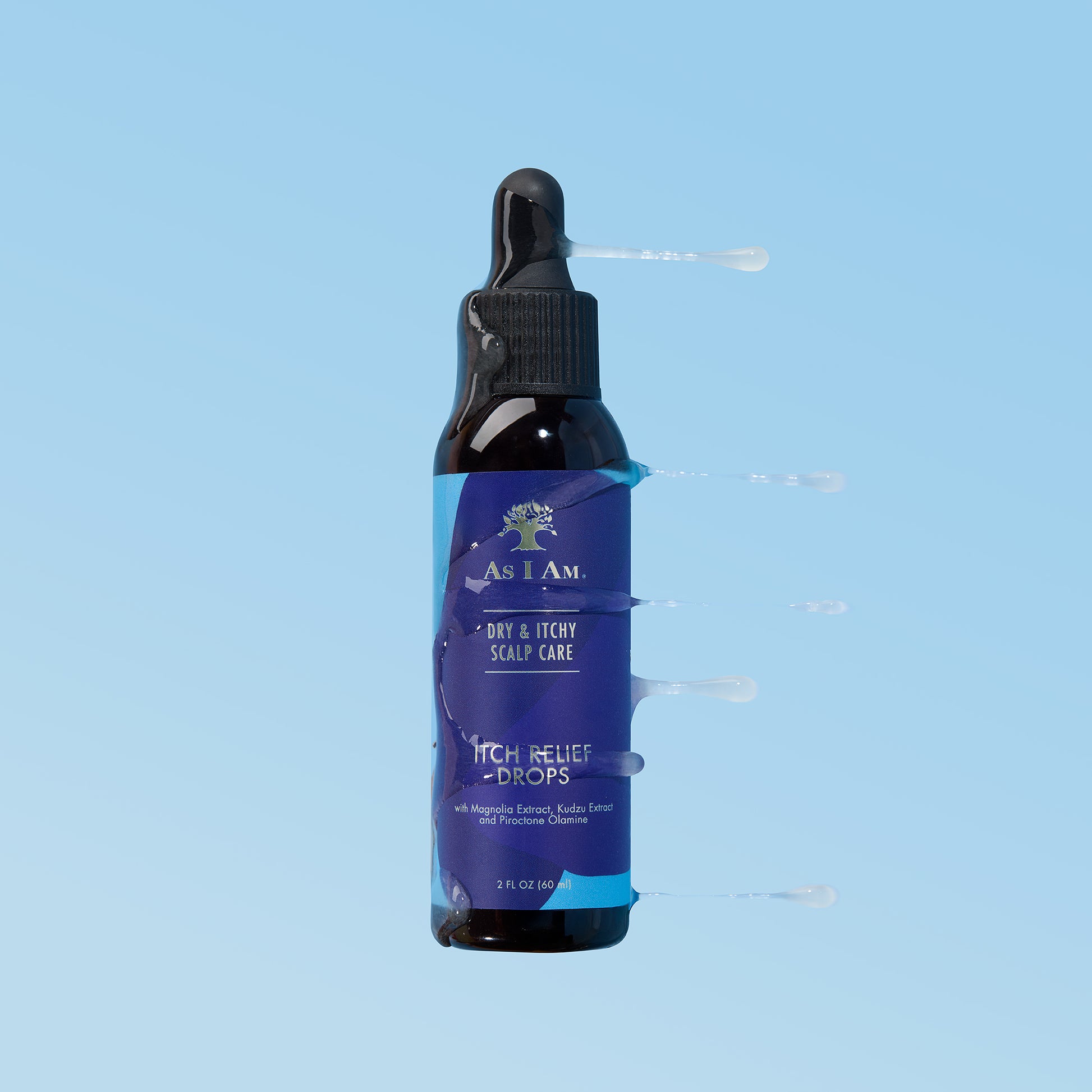 Flasche mit „As I Am”-Tropfen gegen Juckreiz auf hellblauem Hintergrund